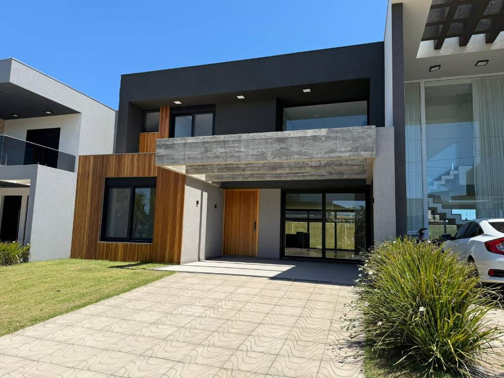 Casa em Condomínio 4 dormitórios para venda, Centro em Xangri-lá | Ref.: 17056