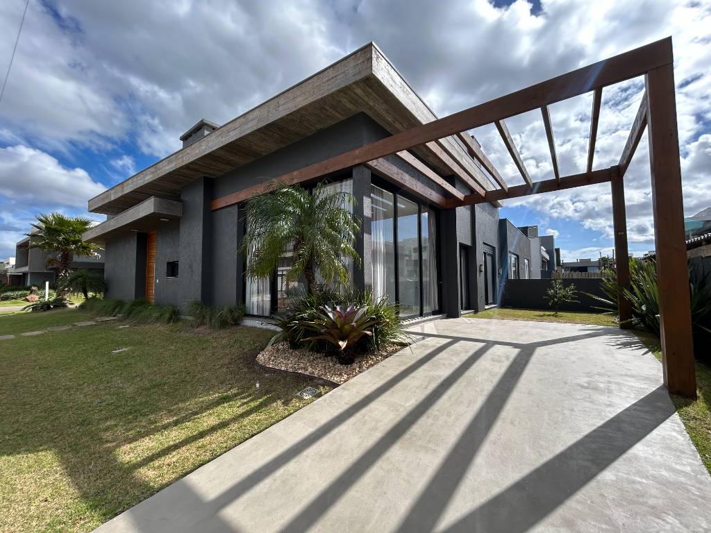 Casa em Condomínio 4 dormitórios para venda, Centro em Xangri-lá | Ref.: 19776