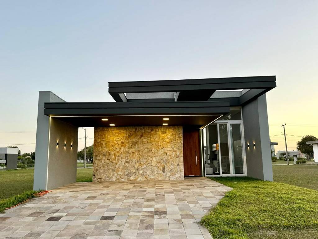 Casa em Condomínio 3 dormitórios à venda, Arroio Teixeira em Capão da Canoa | Ref.: 20035