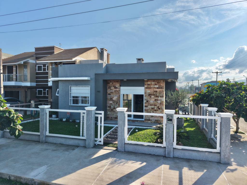Casa 3 dormitórios para venda, centro em Atlantida Sul | Ref.: 23692