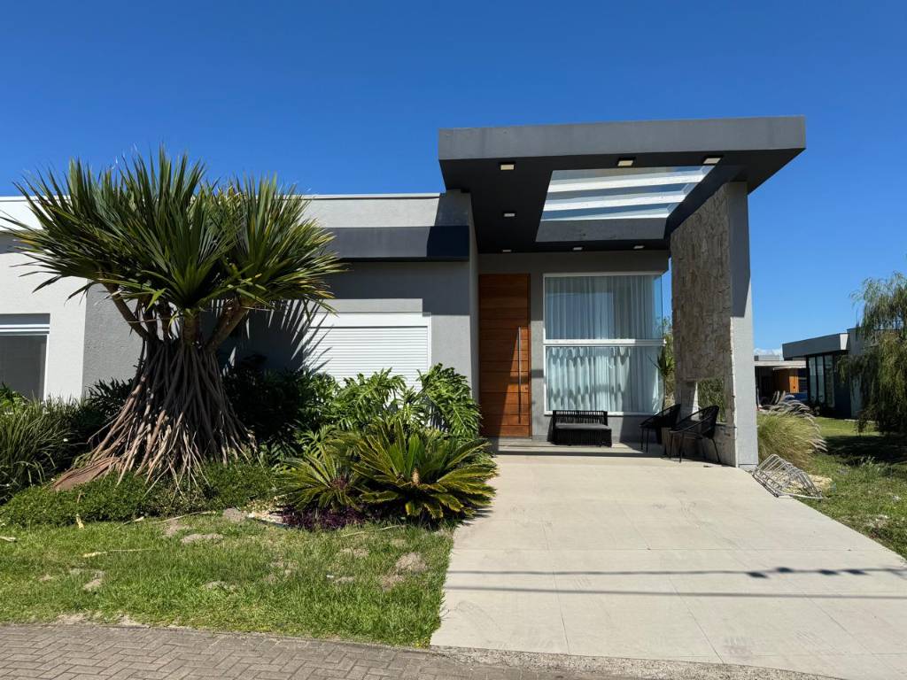 Casa em Condomínio 4 dormitórios para venda, Centro em Xangri-lá | Ref.: 24078