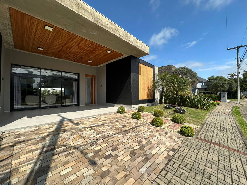 Casa em Condomínio 4 dormitórios para venda, Centro em Xangri-lá | Ref.: 24318