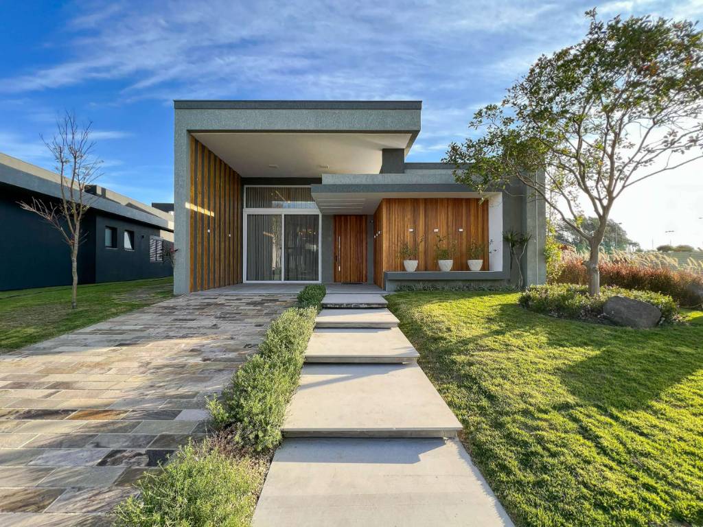 Casa em Condomínio 4 dormitórios para venda, Noiva Do Mar em Xangri-lá | Ref.: 24652