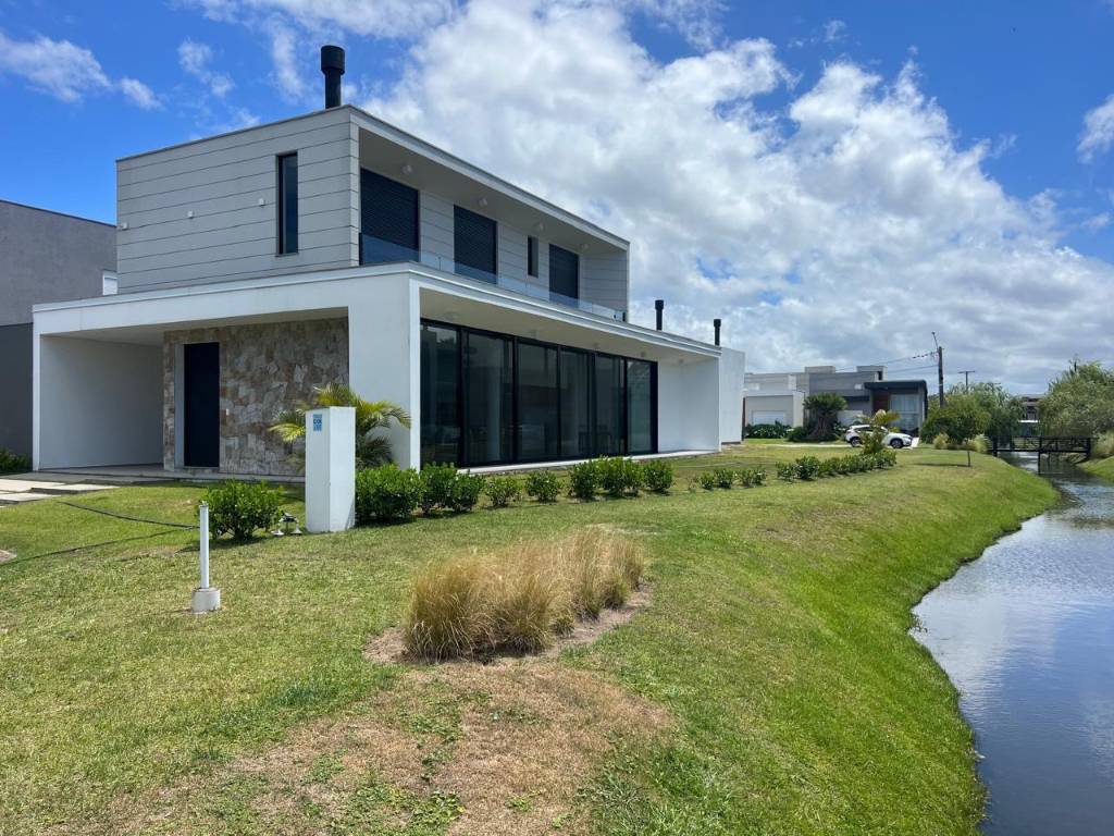 Casa em Condomínio 4 dormitórios para venda, Centro em Xangri-lá | Ref.: 24785