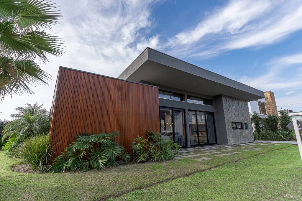 Casa em Condomínio 4 dormitórios para venda, Centro em Xangri-lá | Ref.: 24785