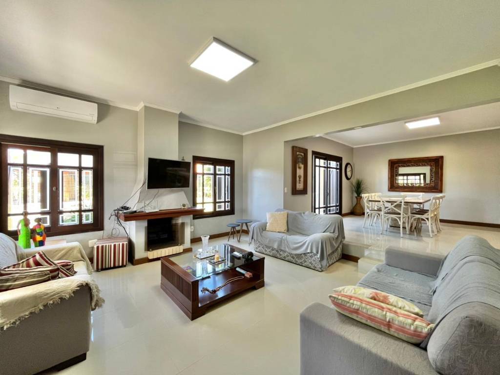 Casa 4 dormitórios para venda, Centro em Xangrilá | Ref.: 25680