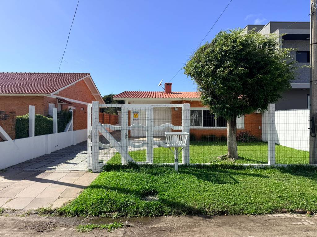 Casa 3 dormitórios para venda, Centro em Xangri-lá | Ref.: 25772