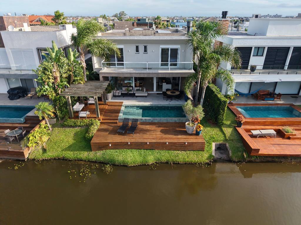 Casa em Condomínio 5 dormitórios à venda, Centro em Xangri-lá | Ref.: 25982