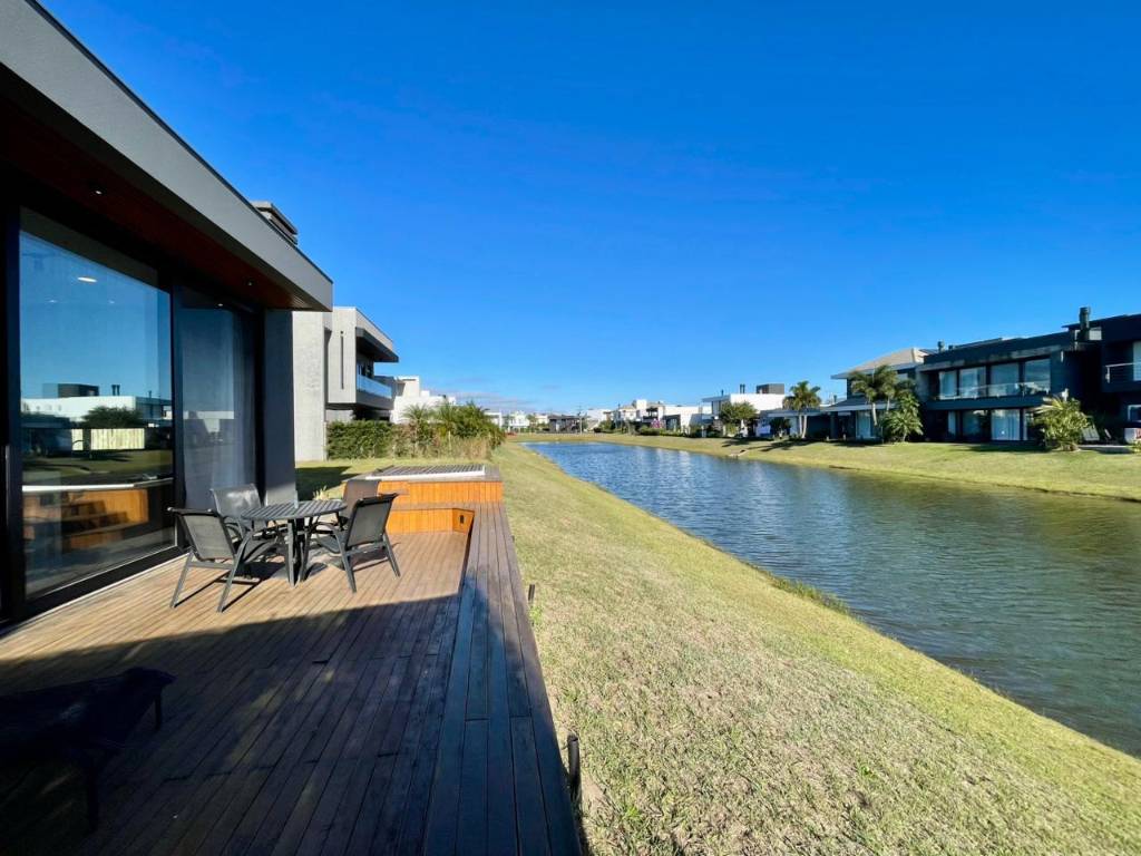 Casa em Condomínio 4 dormitórios à venda, Parque Antártica em Capão da Canoa | Ref.: 26234