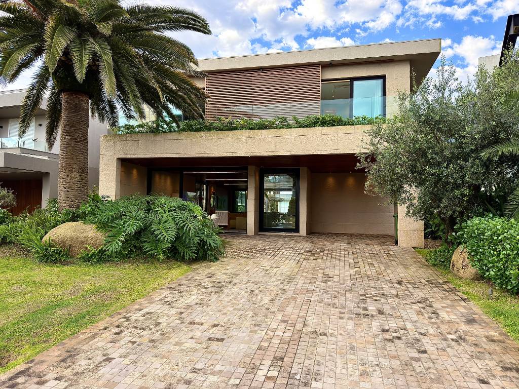 Casa em Condomínio 5 dormitórios para venda, Centro em Xangri-lá | Ref.: 26946
